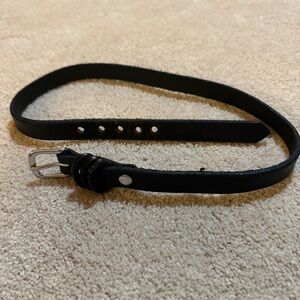 Black leather belt, 5/8”, size 28
